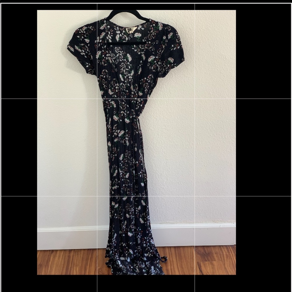 Lira wrap dress